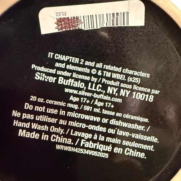 Pennywise IT Chapter 2 NWT Clown Halloween Mug & “Welcome to Derry” Plaque Set - Picture 7 of 7